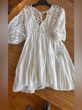 Free People Ivory  Eyelet Puff-Sleeve Dress NWT, sz L Perfect forFestival